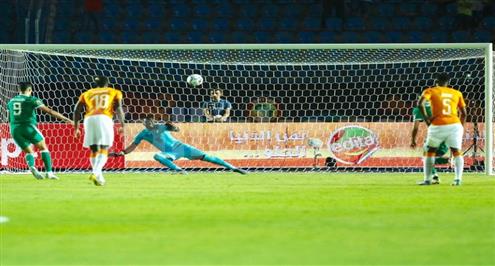  بغداد بونجاح معتذرًا: شعرت بالحسرة بعد ضياع ضربة الجزاء